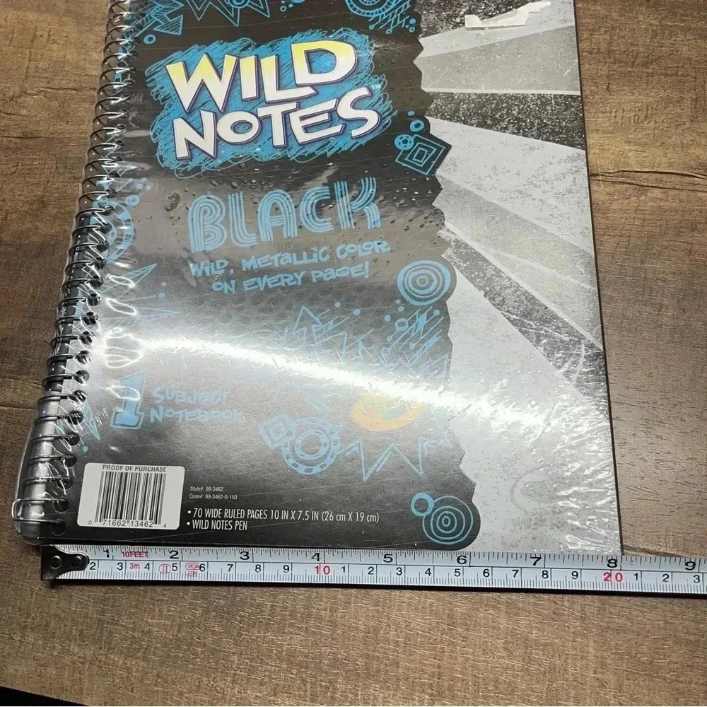 NEW Crayola Wild Notes Black 1 Subject Notebook Silver Metalic Marker Super Rare